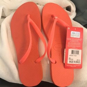 Coral Havaianas sz 6 brand new